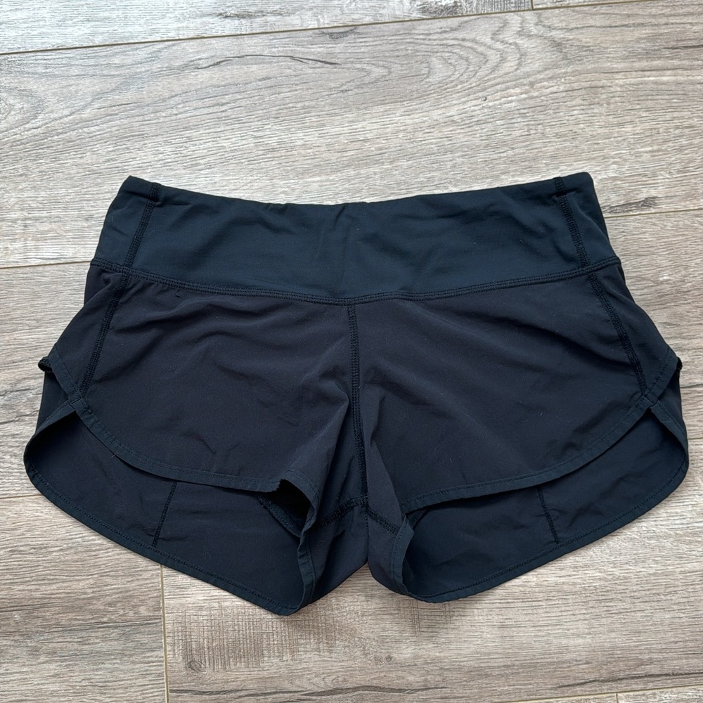 Used but in great condition black Lululemon shorts.